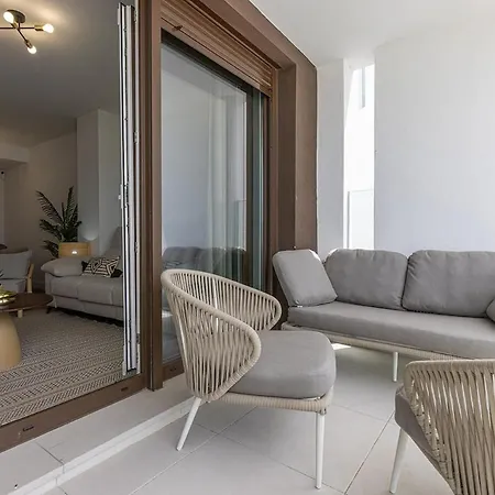 3 Bedroom With Pool Views Atica * Estepona