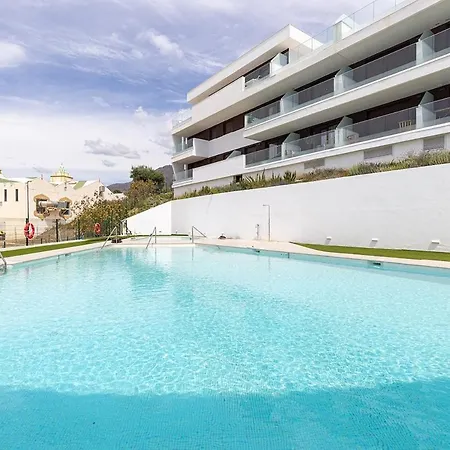 3 Bedroom With Pool Views Atica * Estepona