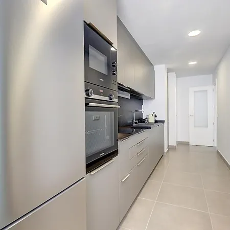3 Bedroom With Pool Views Atica Lejlighed *