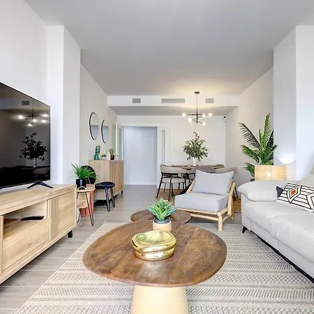 Lejlighed 3 Bedroom With Pool Views Atica Estepona